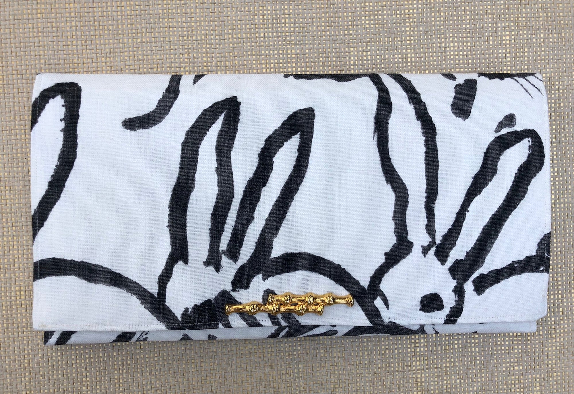 Meet the personalities behind each Garland Bag. Designer fabrics, stylish handcrafted clutches.