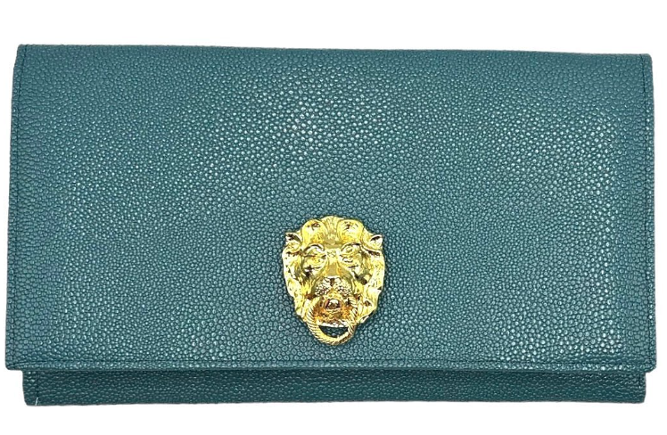 Meet the personalities behind each Garland Bag. Designer fabrics, stylish handcrafted clutches.