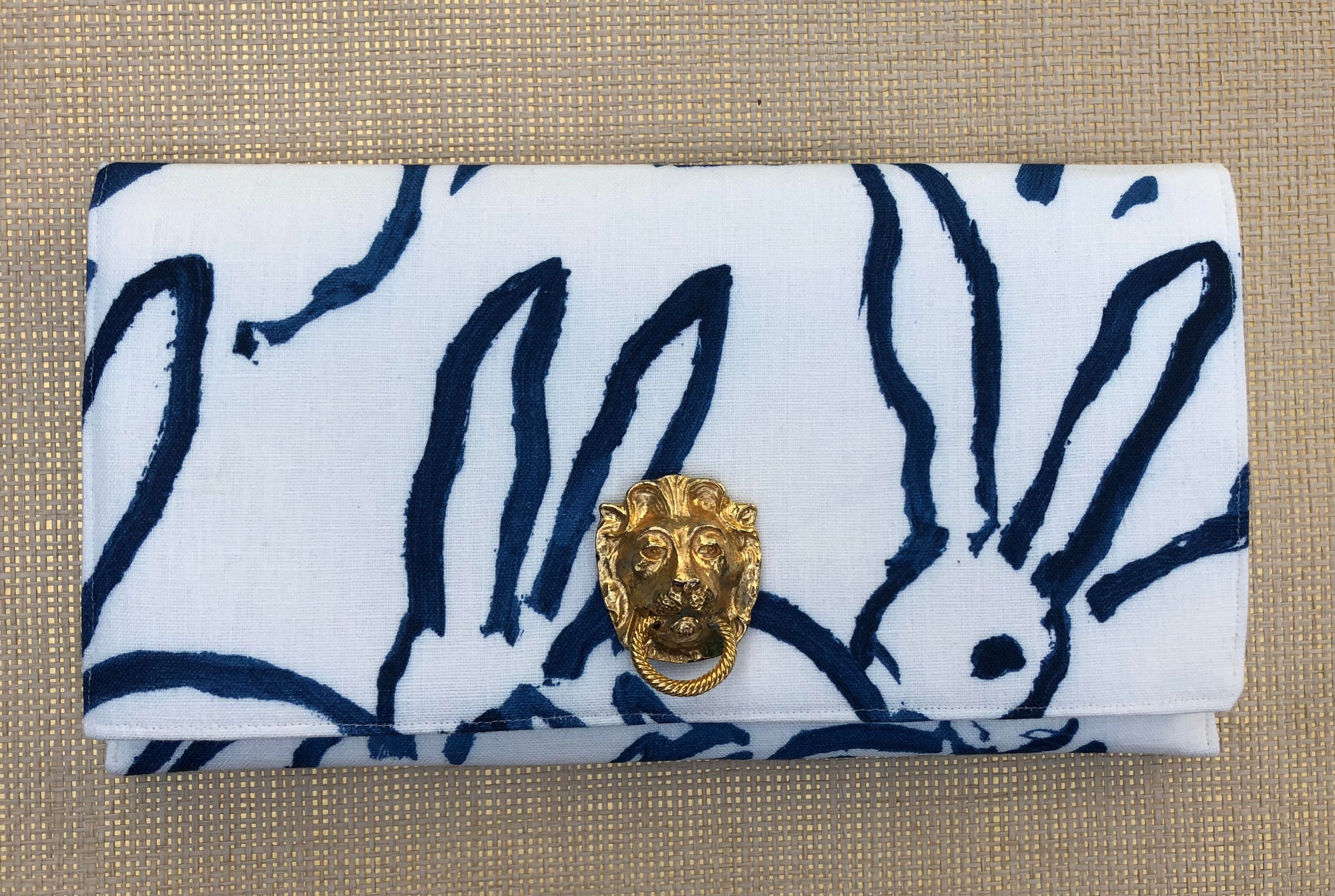 Meet the personalities behind each Garland Bag. Designer fabrics, stylish handcrafted clutches.